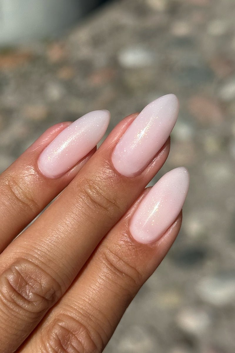 Delicate Shimmer · 477 | Nailster Denmark