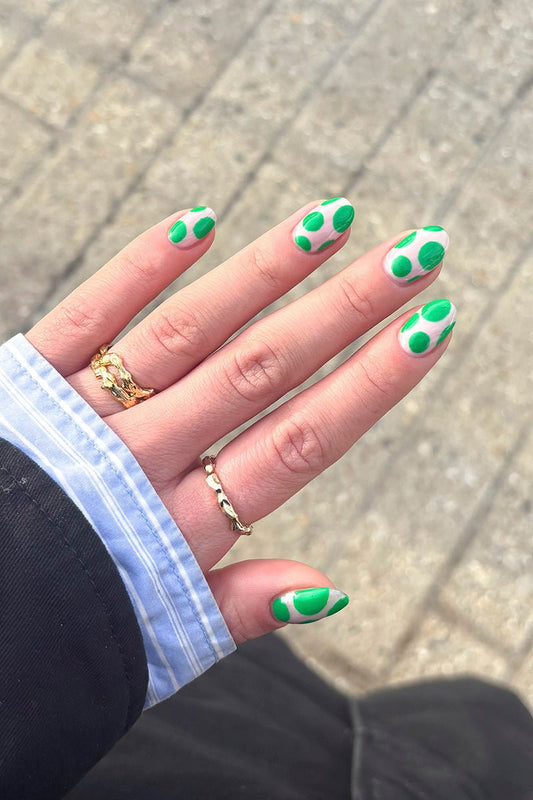 Groovy Dots Look