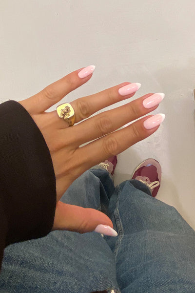 Miss · 102 - Hand