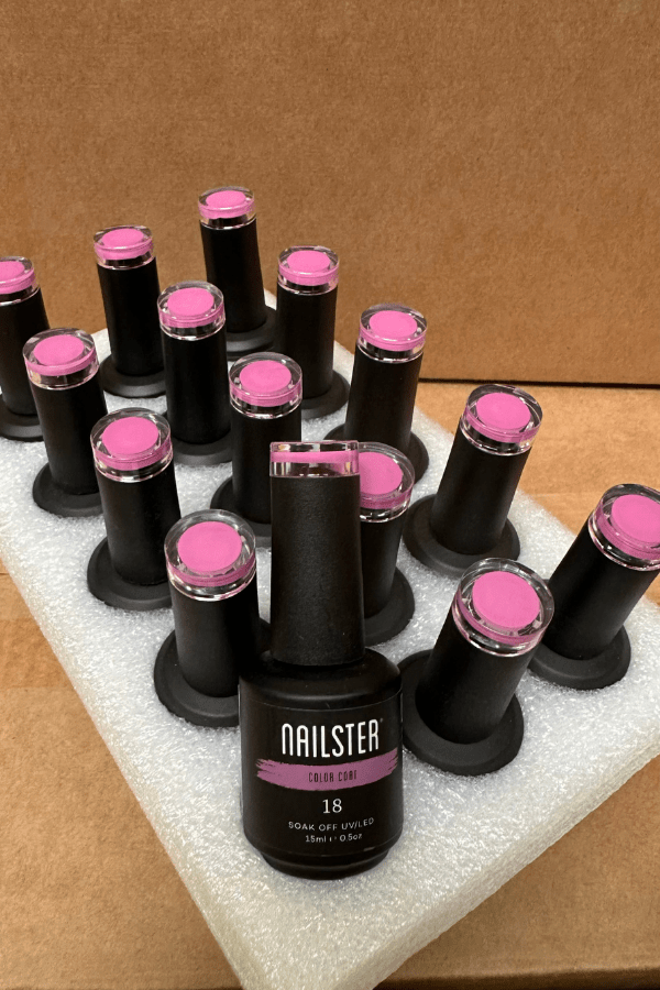 Attitude · 18 | Nailster Denmark