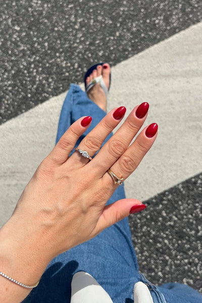 Bloody Mary · 133 - Hand