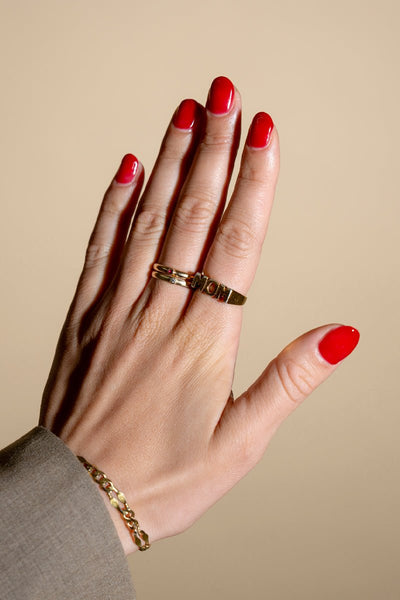 Red Love · 429 - Hand