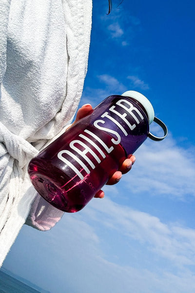 Cherry Moon - 1.0L Water Bottle | Nailster Denmark