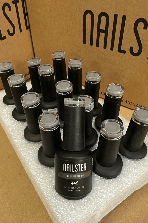 Cloudy Grey · 448 | Nailster Denmark