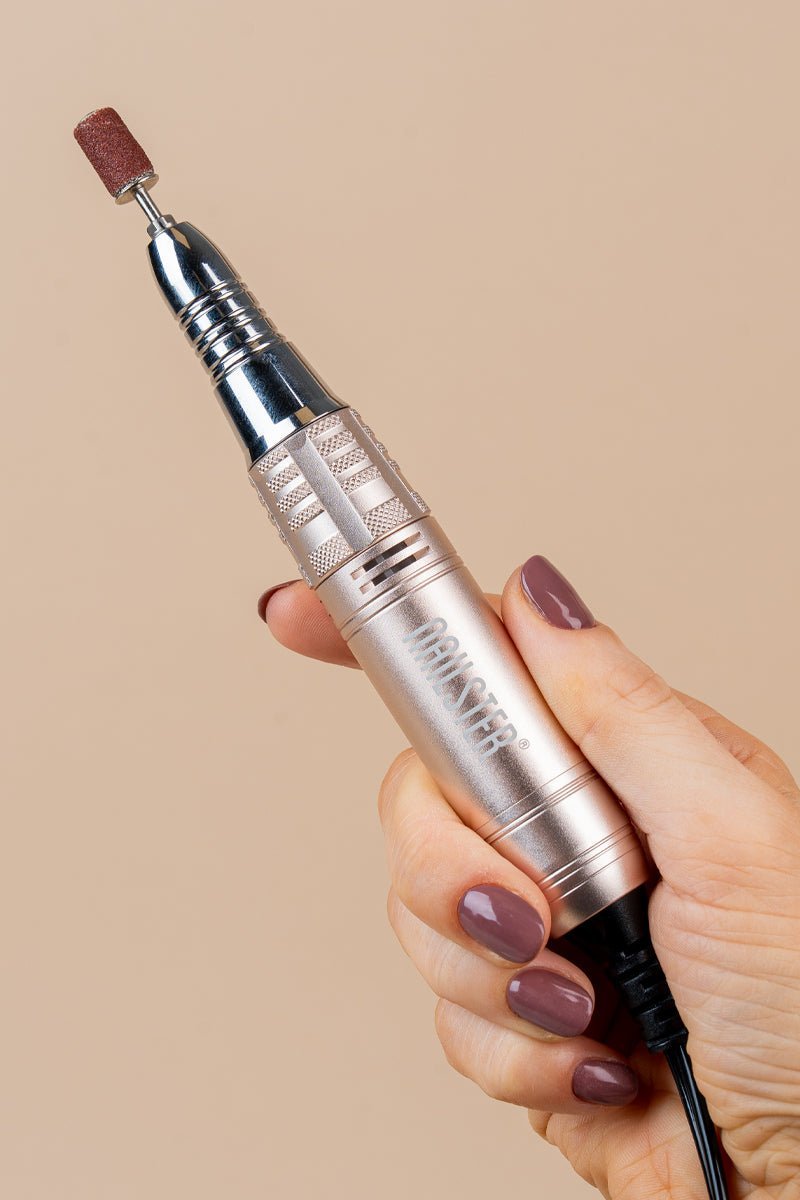 Elektrisk neglefil - inklusiv 4 bits | Nailster Denmark