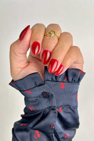 True Red · 447 - Alternate View