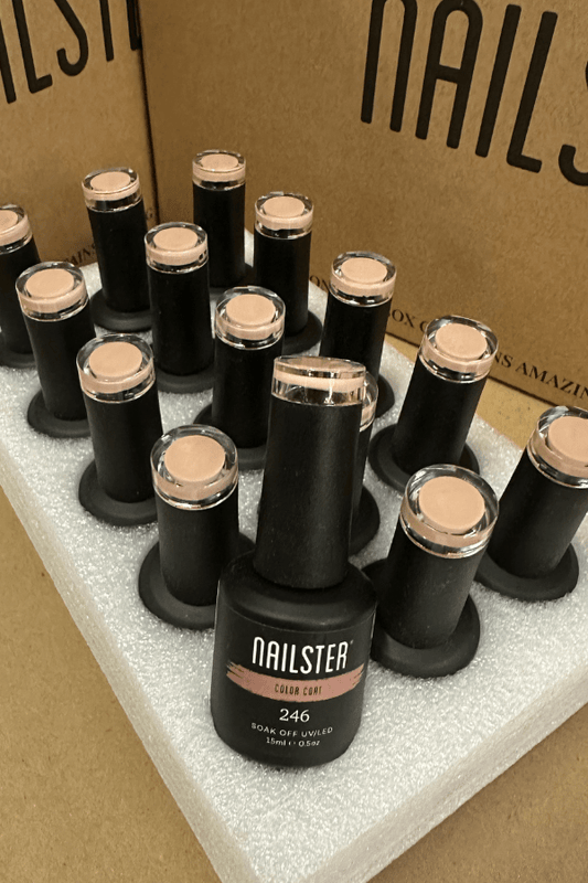 Saint Tropez · 246 | Nailster Denmark