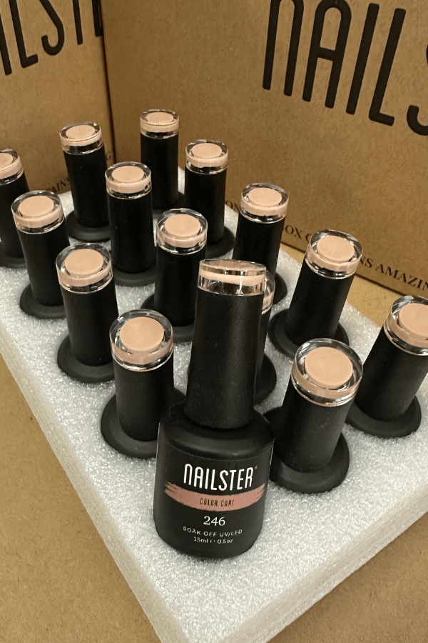 Saint Tropez · 246 | Nailster Denmark