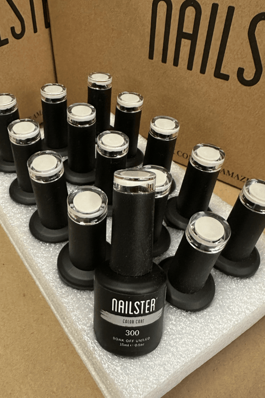 Suit · 300 | Nailster Denmark