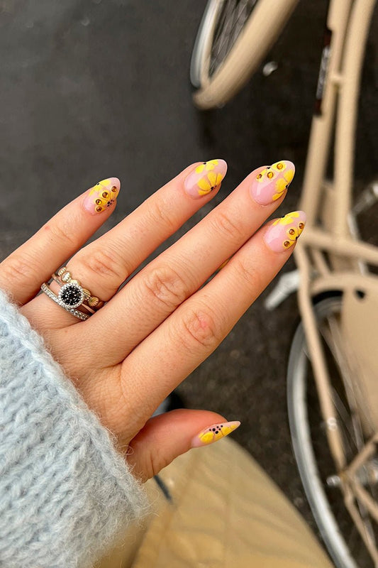 Sunflower Kiss 15ml · 56 | Nailster Denmark